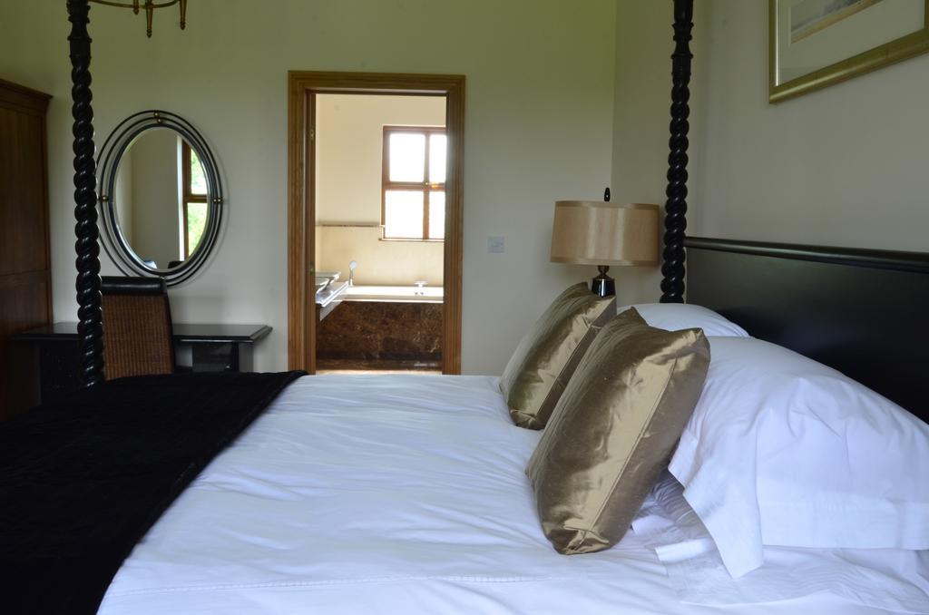 Llwyn Helyg Country House Guest House Carmarthen Room photo